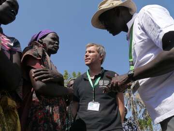 Elizabeth und Till Wahnbaeck im Gespräch