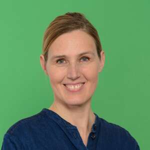 Porträtbild von Laura Ploeger