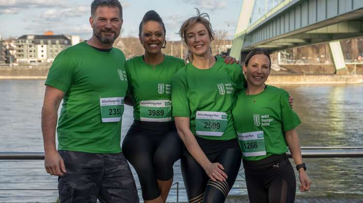 Die Botschafter der #ZeroHungerRun Challenge 2022 an Rhein.