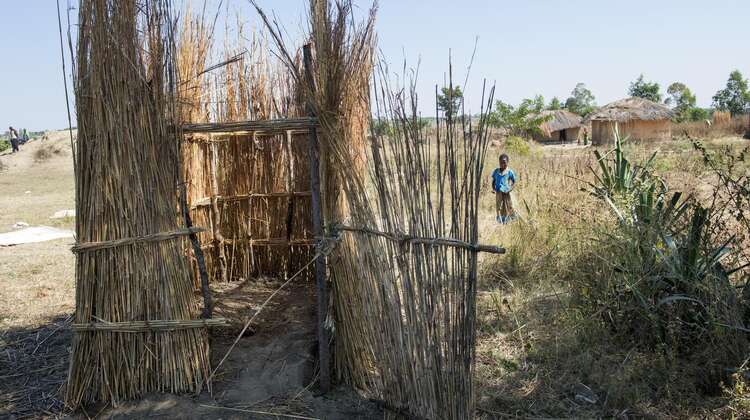 "Raum" bestehend aus Strohwänden