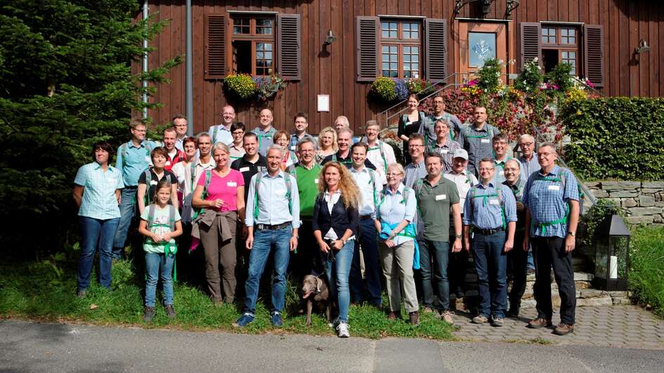 Gruppe Wanderbegeisterter Förderer