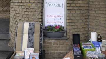 Mit Garagentrödel gegen den Hunger in der Welt: Unterstützerin veranstaltet in Recklinghausen einen Garagenflohmarkt zugunsten der Welthungerhilfe. 