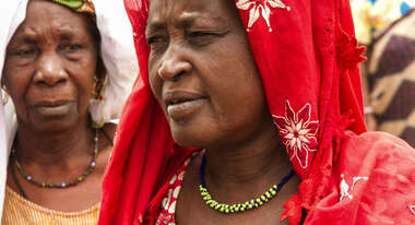 Zwei Bäuerinnen in Mali. Die meisten Menschen in der Region Mopti leben von der Landwirtschaft und der Viehzucht.