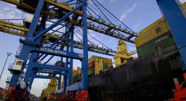 Container am Hafen, Ghana.