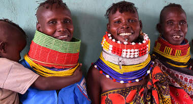 Aita Ngatotin (36 Jahre alt) und andere Frauen im Kakuma-Flüchtlingscamp in Kenia.