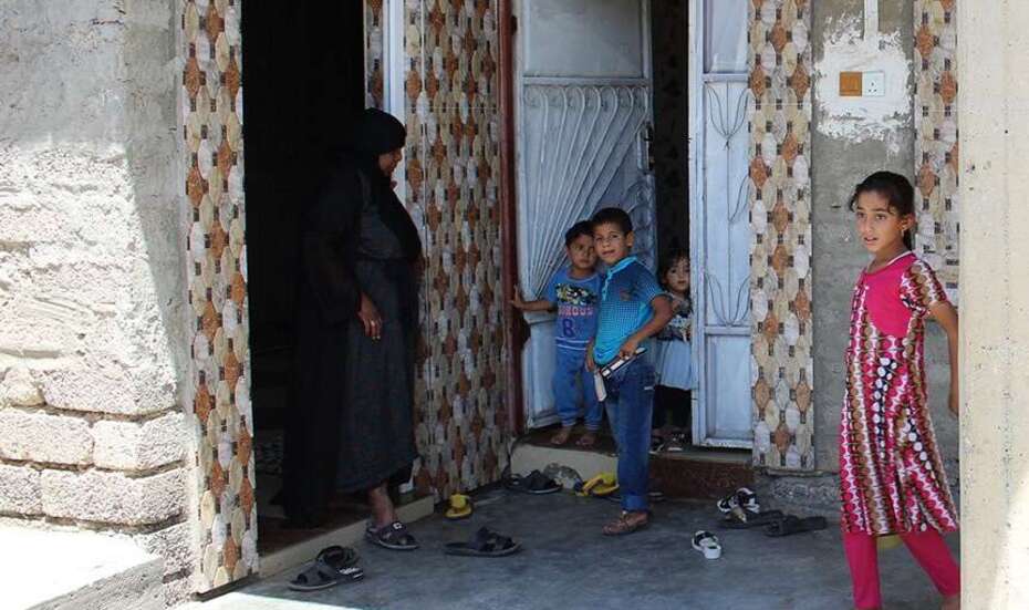 Mariam Khaled Mohammad mit ihren Kindern. Mariam Khaled Mohammad mit ihren Kindern.