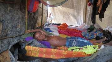 Der Gesundheitszustand von Hamidas Sohn ist kritisch. Er hat sich eine Hautinfektion mit Fieber zugezogen.