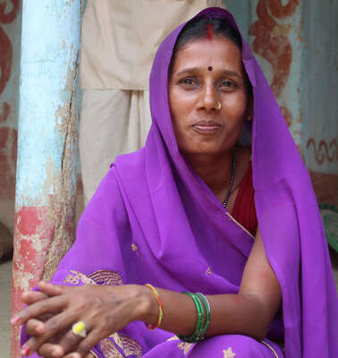 Landwirtin Rekha Devi Sharma in Malhaniya im Siraha Distrikt (Nepal).