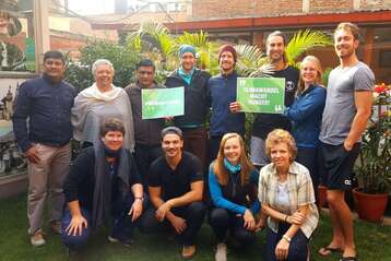 Original Bootcamp und Mitarbeitende der Welthungerhilfe