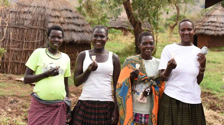 Sie nehmen am Projekt Eva teil: Frauen aus dem ugandischen Dorf Nadorin. 