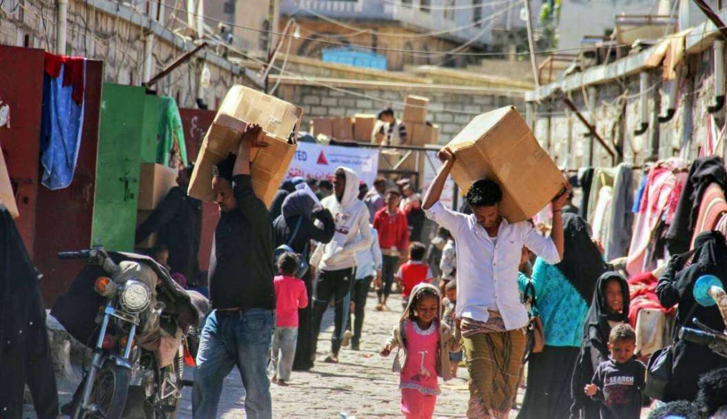Winterhilfe: Verteilung von Hilfsgütern in Ibb, Jemen