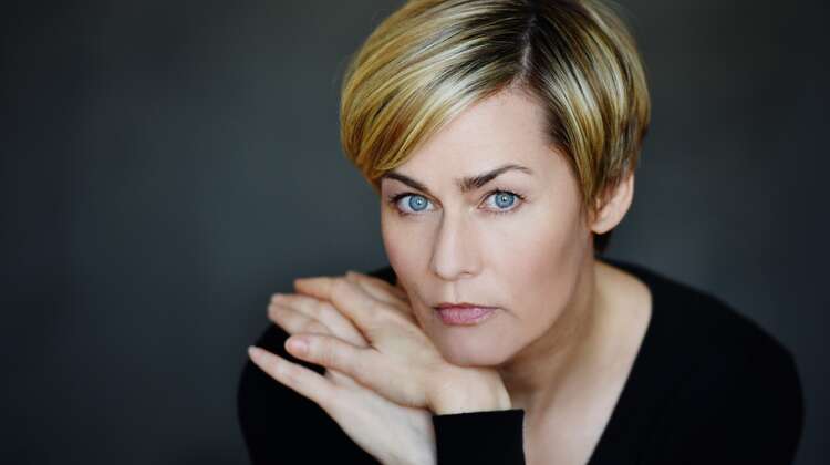 Portrait von Gesine Cukrowski.