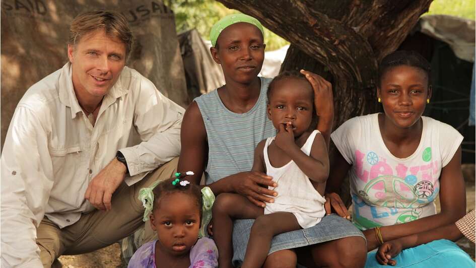 Joerg Pilawa in Haiti Presenter Joerg Pilawa visiting Haiti