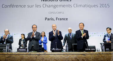 Klimaschutzkonferenz: Der UN-Generalsekretär, zwei Präsidenten und fünf weitere Personen.