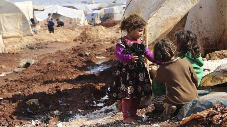 2019-3h1a1506-retusche-kinder-fluechtlinge-camp-syrien.jpg Kinder in einem Flüchtlingscamp in Syrien.