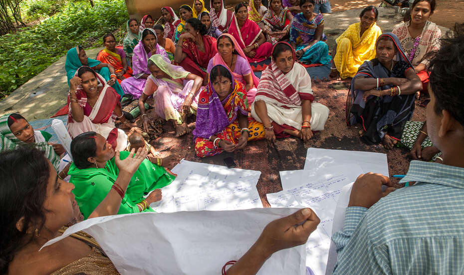 Für Indien spenden. Bildbeschreibung: Frauengruppe der Women's Federation in Jharkland, Indien.