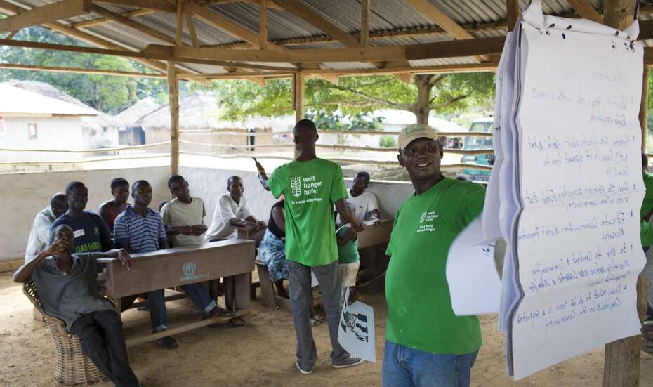 Unterricht über Schutzmaßnahmen vor Ebola in Liberia