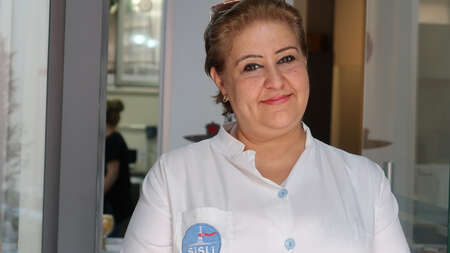 Porträtfoto von Fatima Hassan 